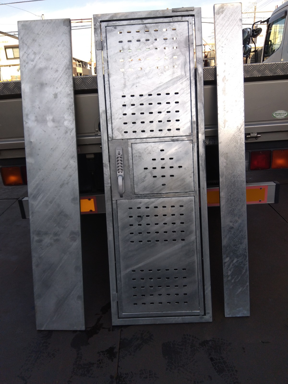 中古品　TSセキュリティドア